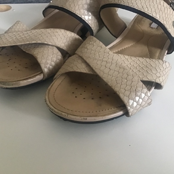 Sandals - Picture 5 of 9